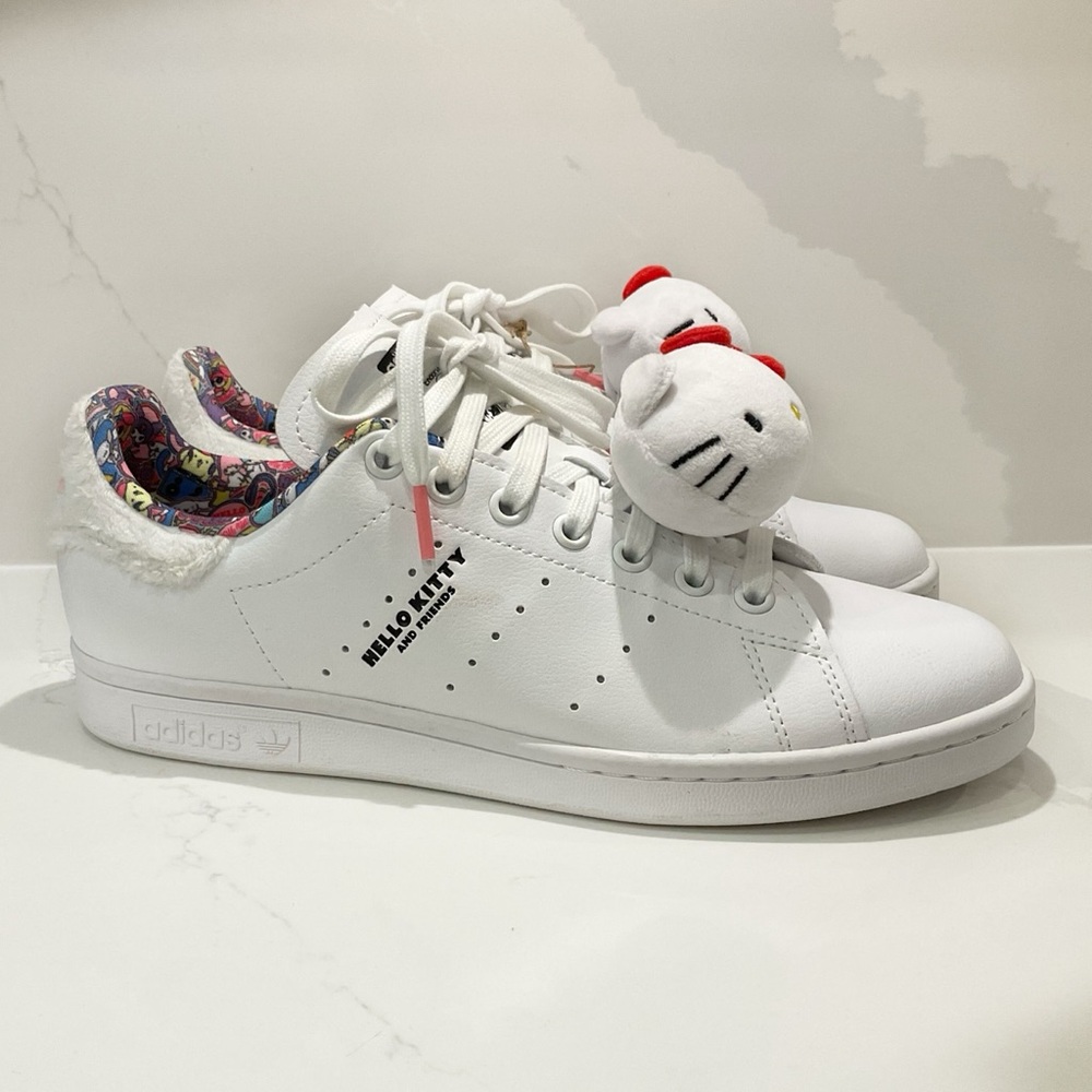 adidas x Hello Kitty low-top sneakers